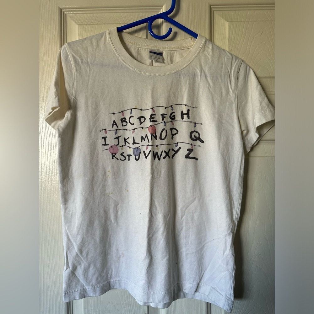 STRANGER THINGS T-Shirt Christmas Tee Holiday Netflix unisex, small size - used